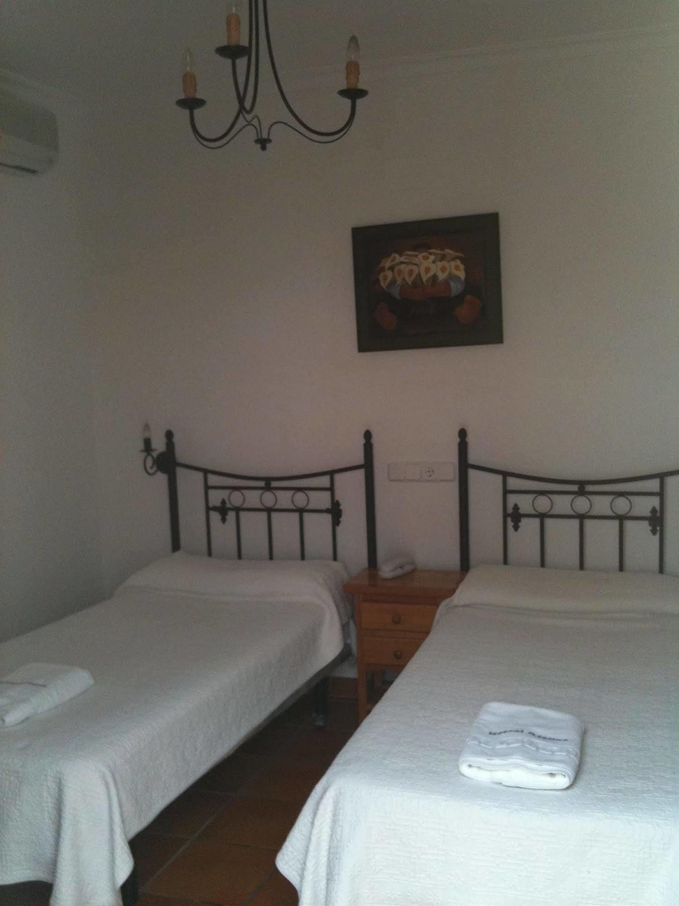 Hostal Atenas Seville Ngoại thất bức ảnh