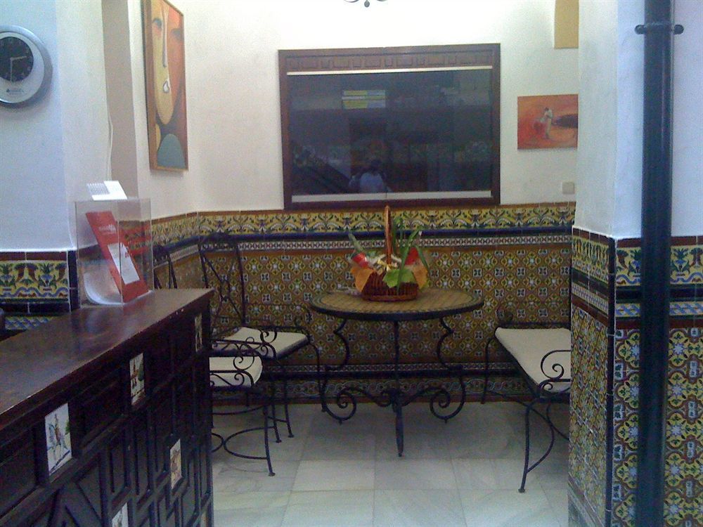 Hostal Atenas Seville Ngoại thất bức ảnh